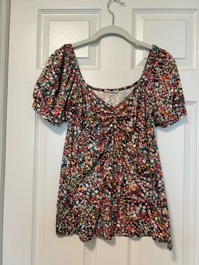 Floral Puff-Sleeve Women’s Top - Black Multi